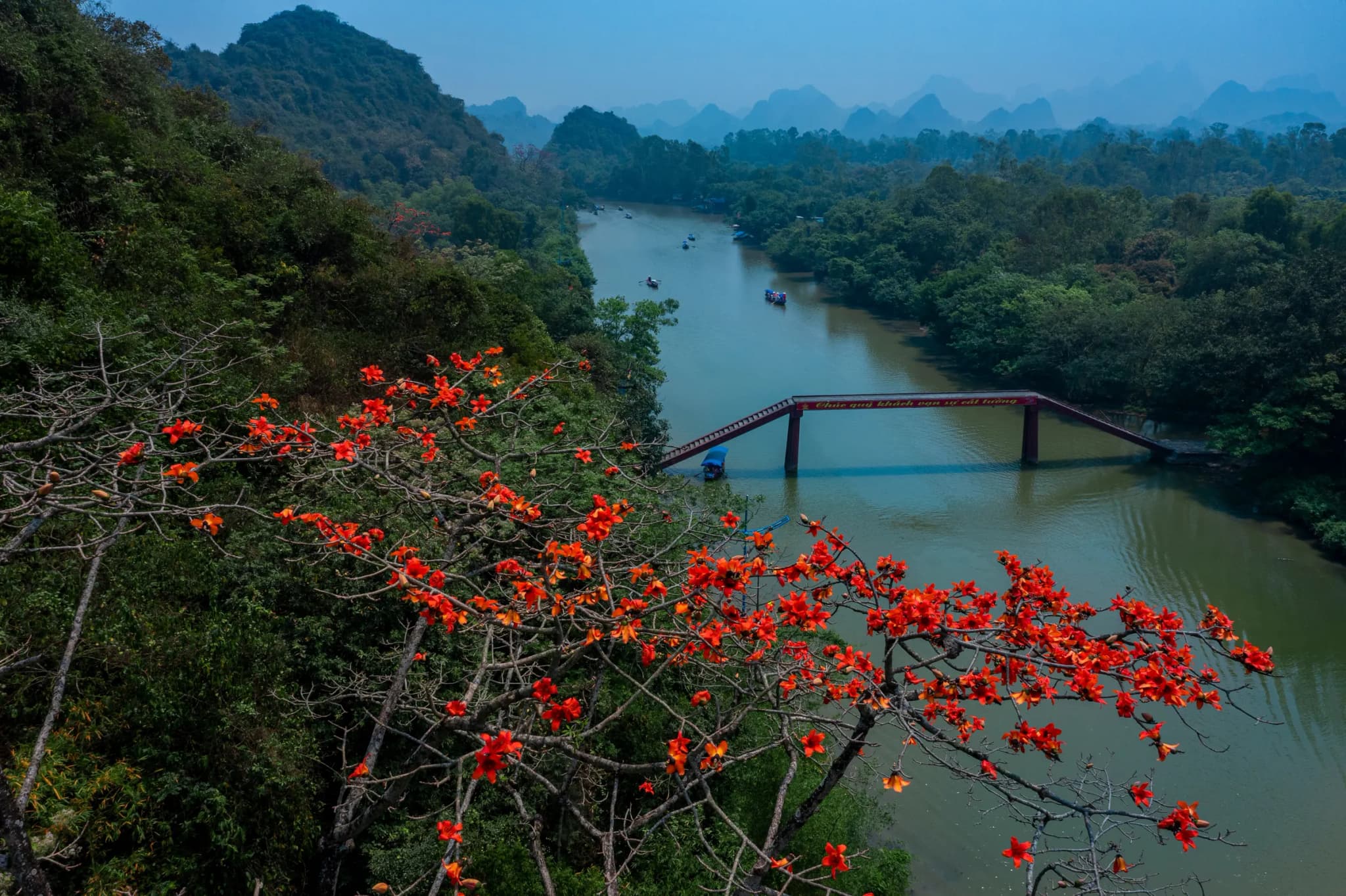 Suối Yến - Động Hương Tích