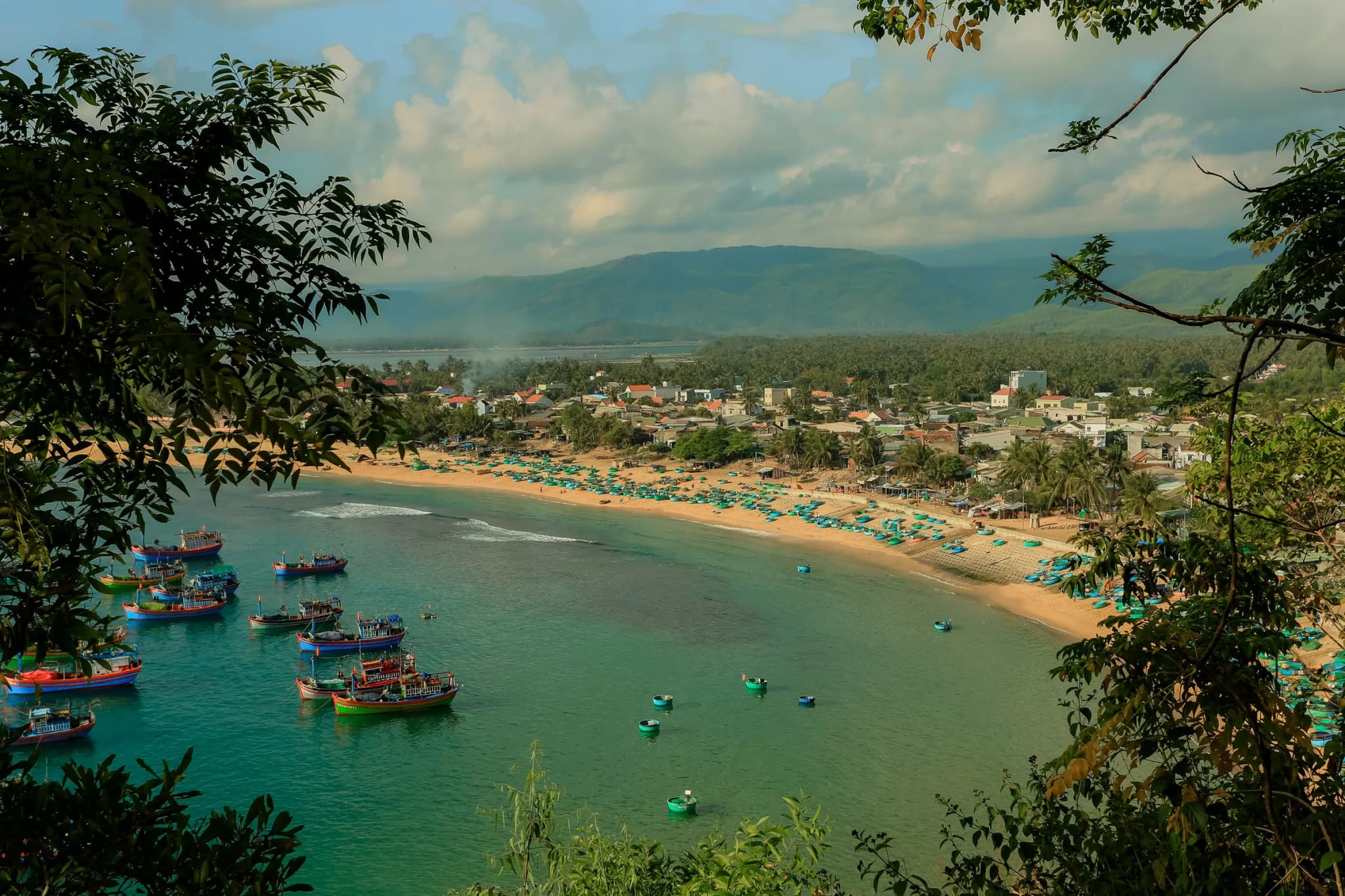 Đầm Ô Loan 12